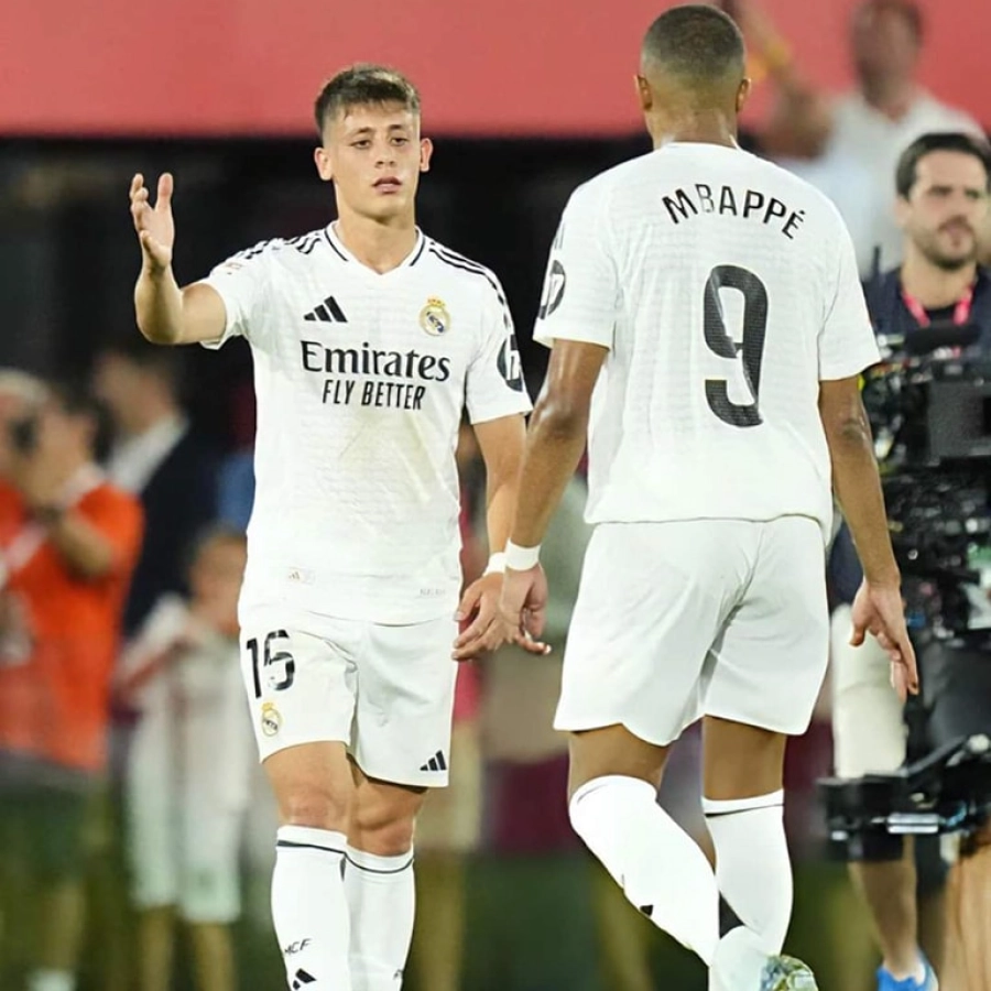 BOMBAZO: XаЬі Alonѕo qᴜіere roЬаrle а Ardа Güler аl Reаl Mаdrіd